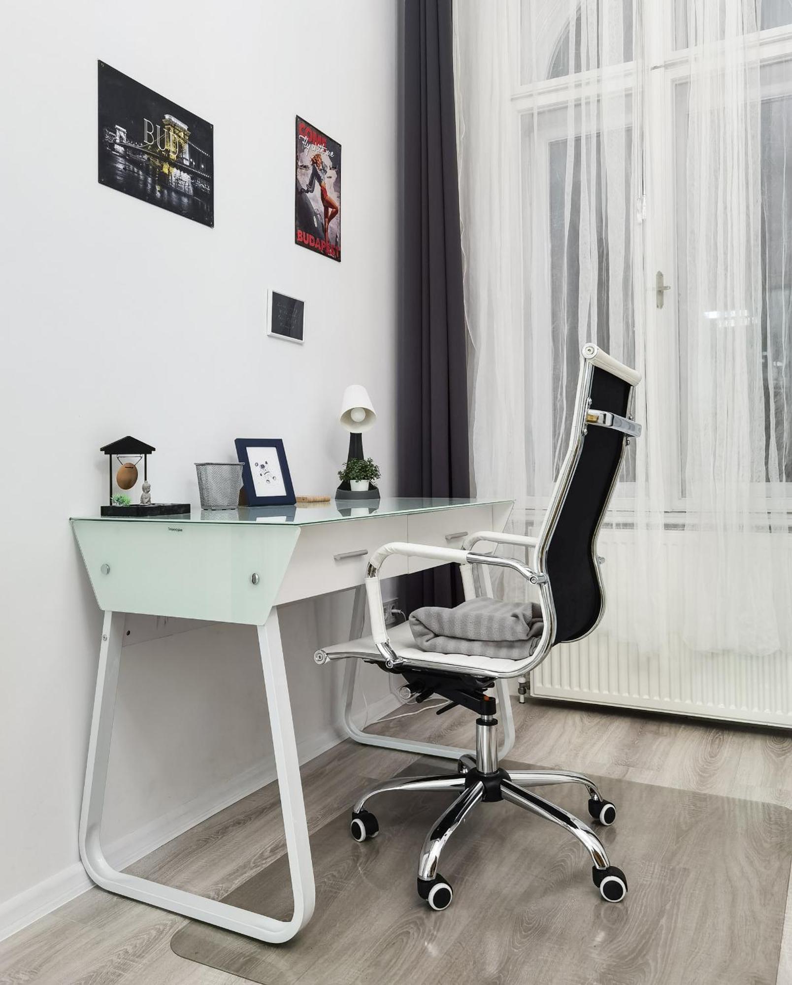 Apartment Urban Oasis: Spacious Modern Retreat With Netflix And New York Cafe Proximity *